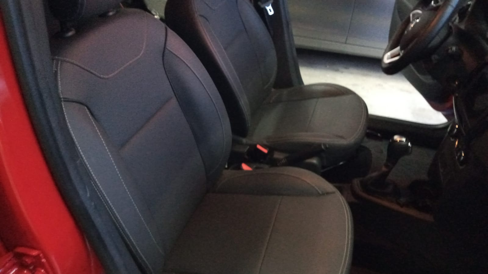 DM Multimarcas RENAULT SANDERO STEPWAY 1.6 ICONIC AUT 2024