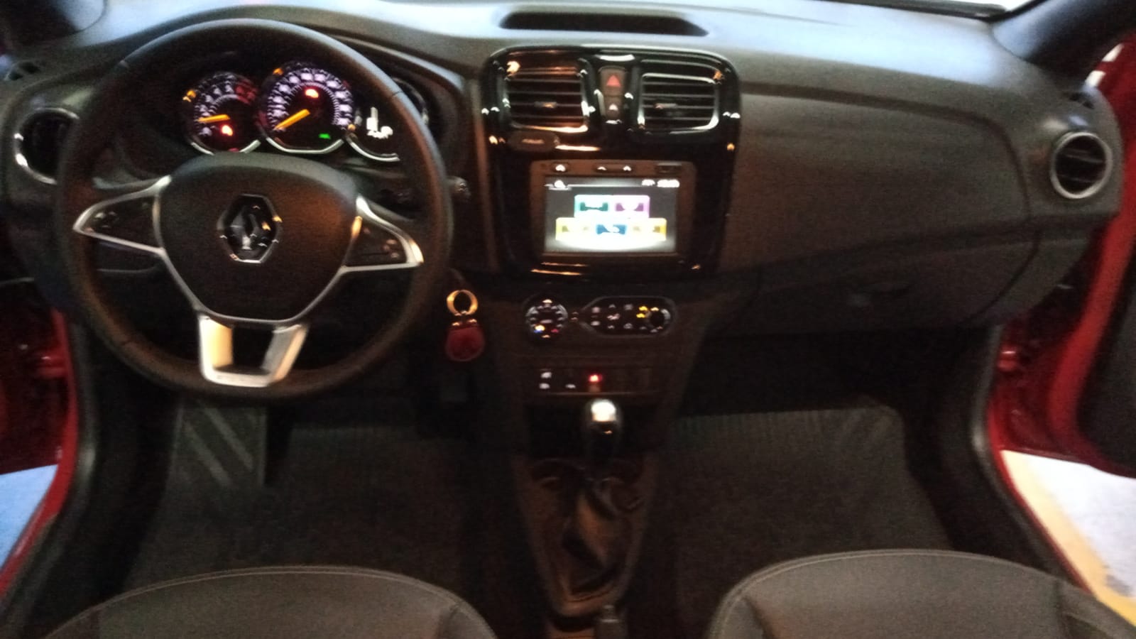 DM Multimarcas RENAULT SANDERO STEPWAY 1.6 ICONIC AUT 2024