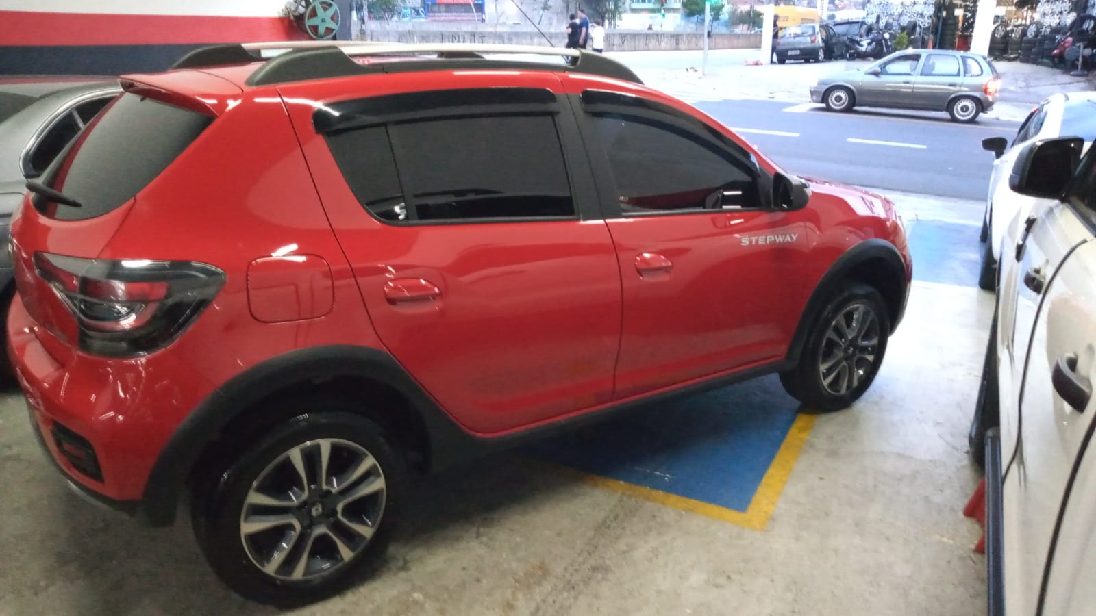 DM Multimarcas RENAULT SANDERO STEPWAY 1.6 ICONIC AUT 2024