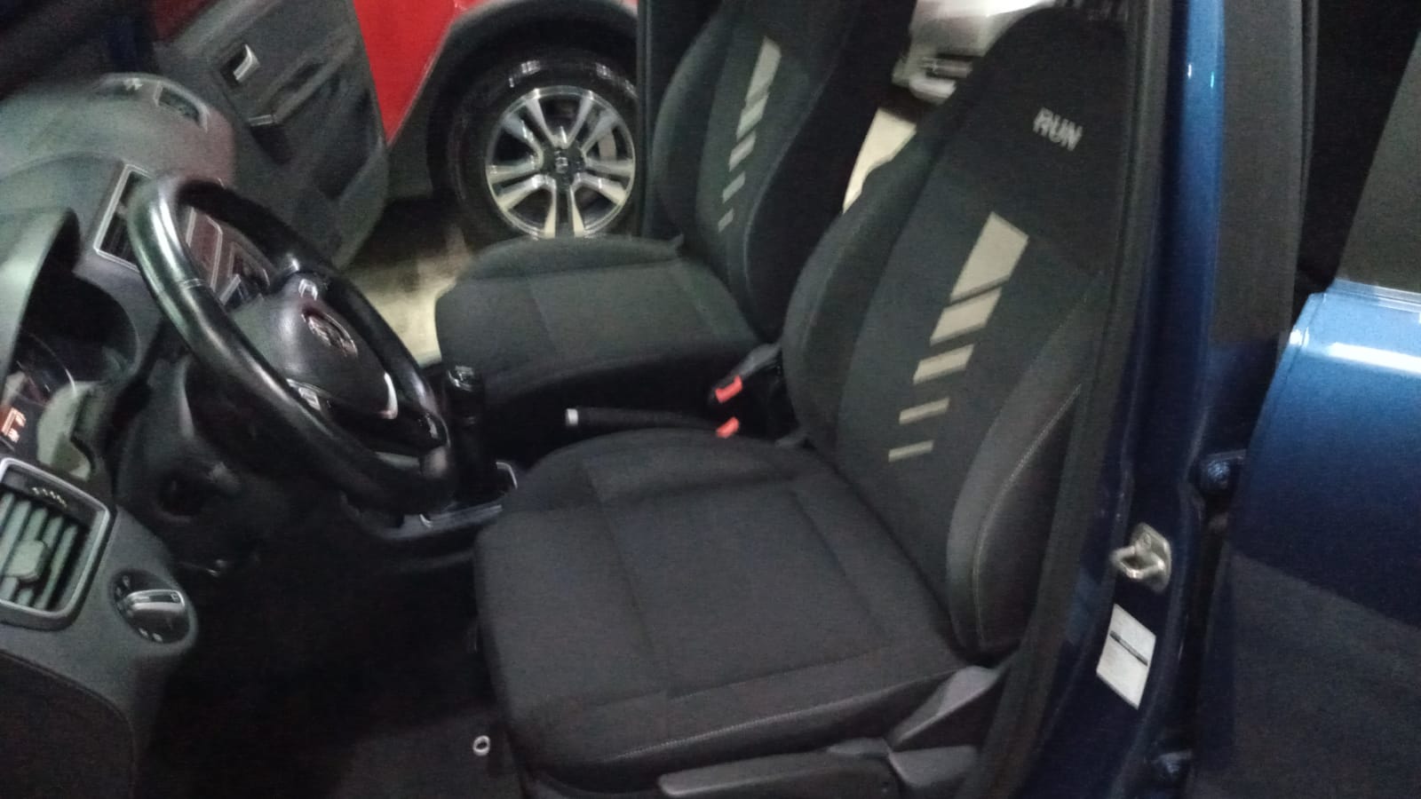 DM Multimarcas VOLKSWAGEN FOX RUN 1.6 MSI 2017