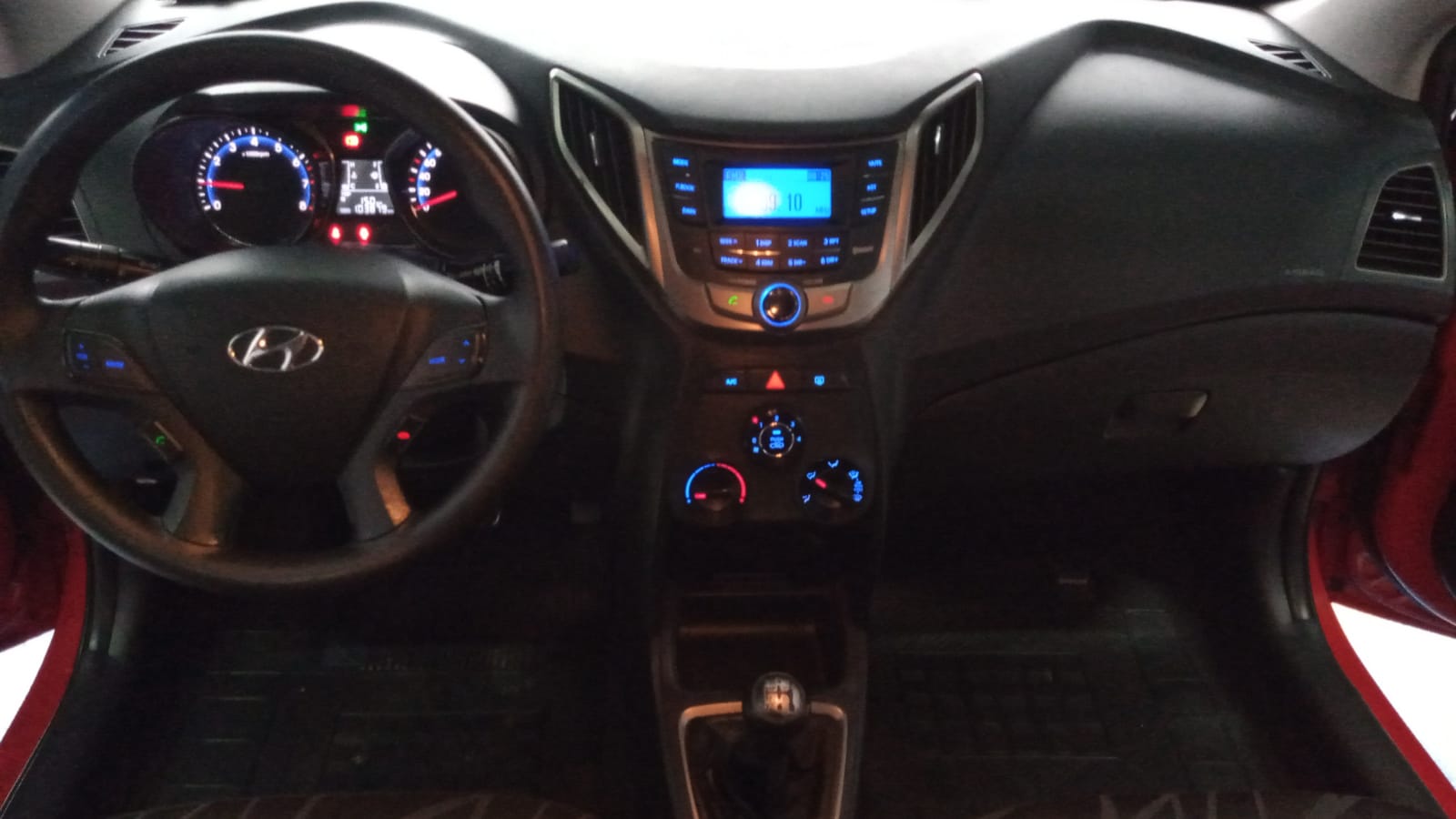 DM Multimarcas HYUNDAI HB20 CONFORT STYLE 1.0 FLEX 2015