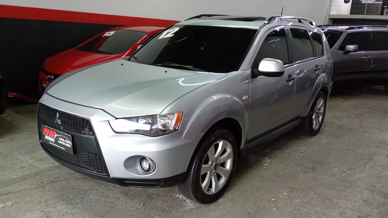 DM Multimarcas MITSUBISHI OUTLANDER 2.0 2012