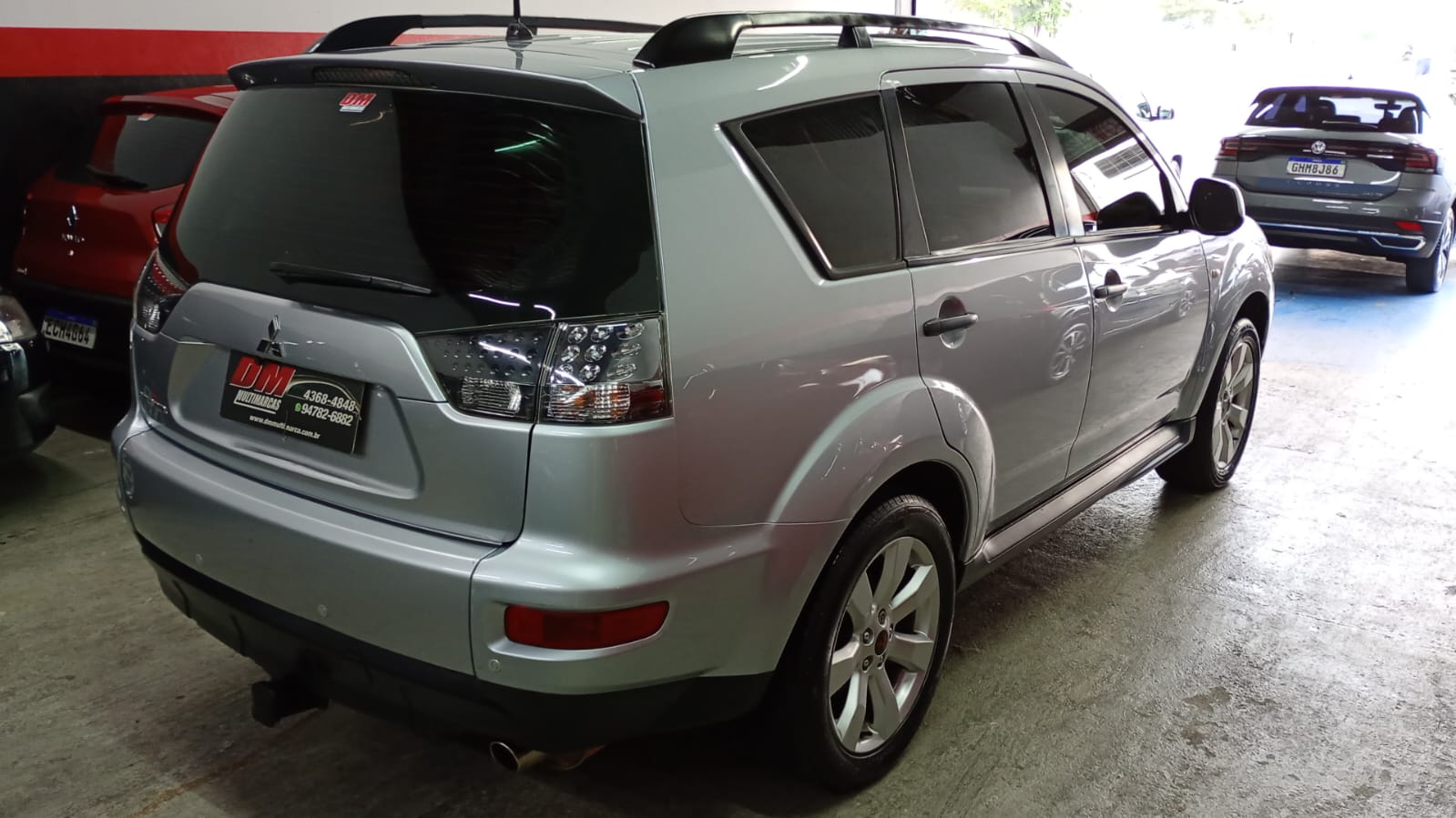 DM Multimarcas MITSUBISHI OUTLANDER 2.0 2012