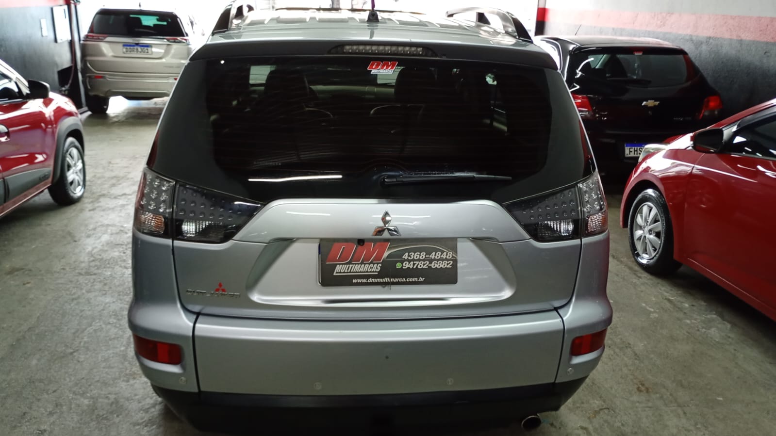 DM Multimarcas MITSUBISHI OUTLANDER 2.0 2012