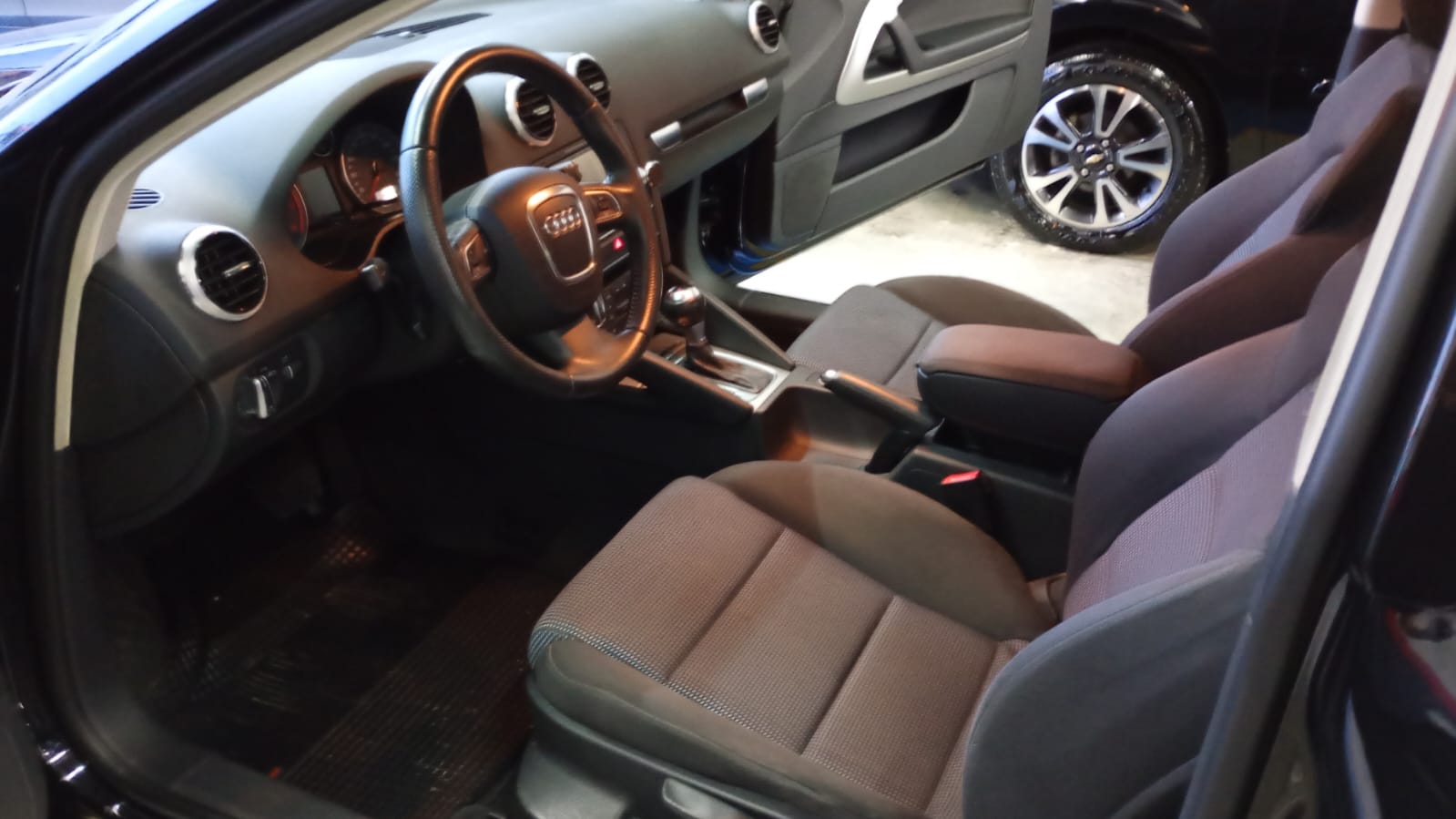 DM Multimarcas AUDI A3 SPORT 2.0 TFSI AUT 2012