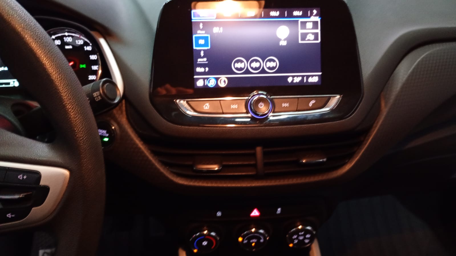 DM Multimarcas CHEVROLET ONIX LTZ 1.0 TURBO 2020