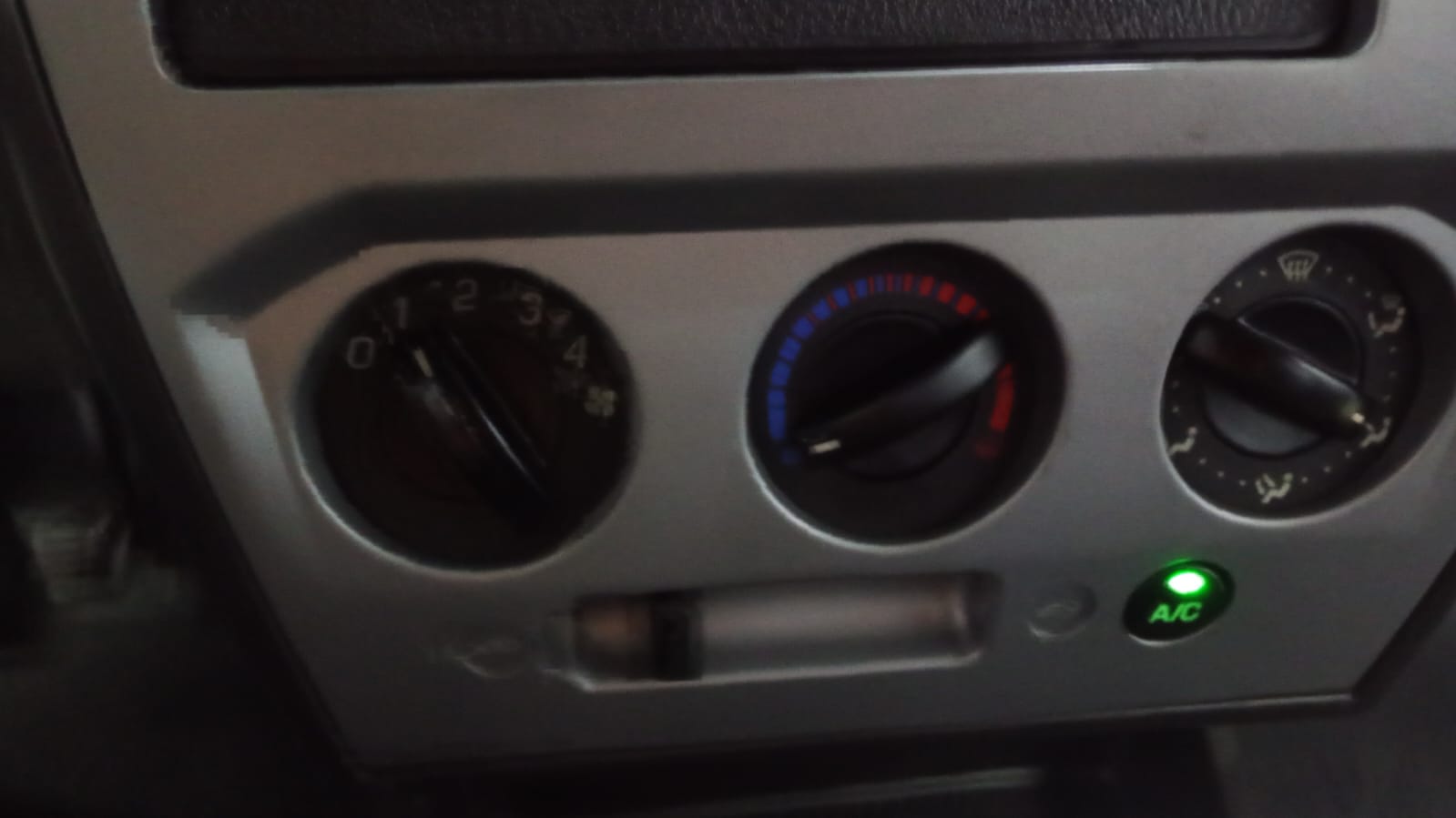 DM Multimarcas FORD FIESTA SEDAN 1.6 FLEX 2009