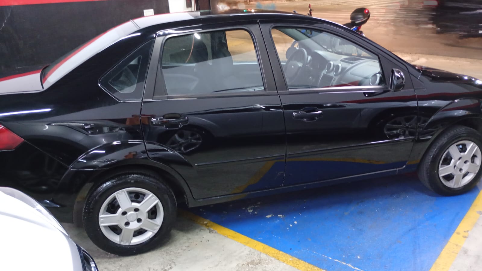 DM Multimarcas FORD FIESTA SEDAN 1.6 FLEX 2009