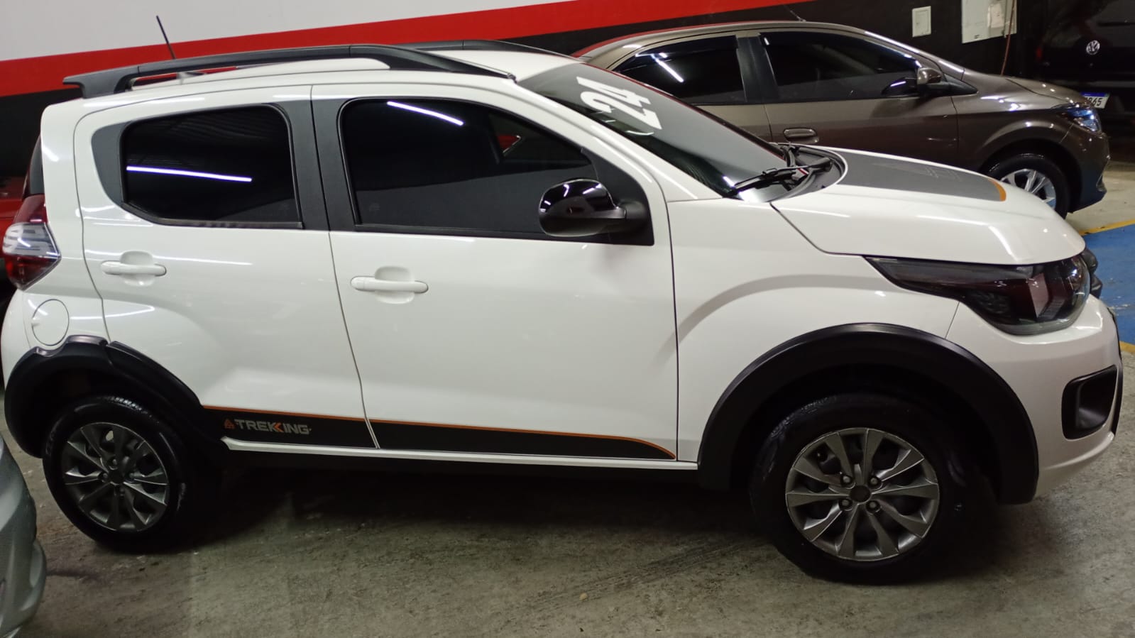 DM Multimarcas FIAT MOBI TREKKING 1.0 FLEX 2024