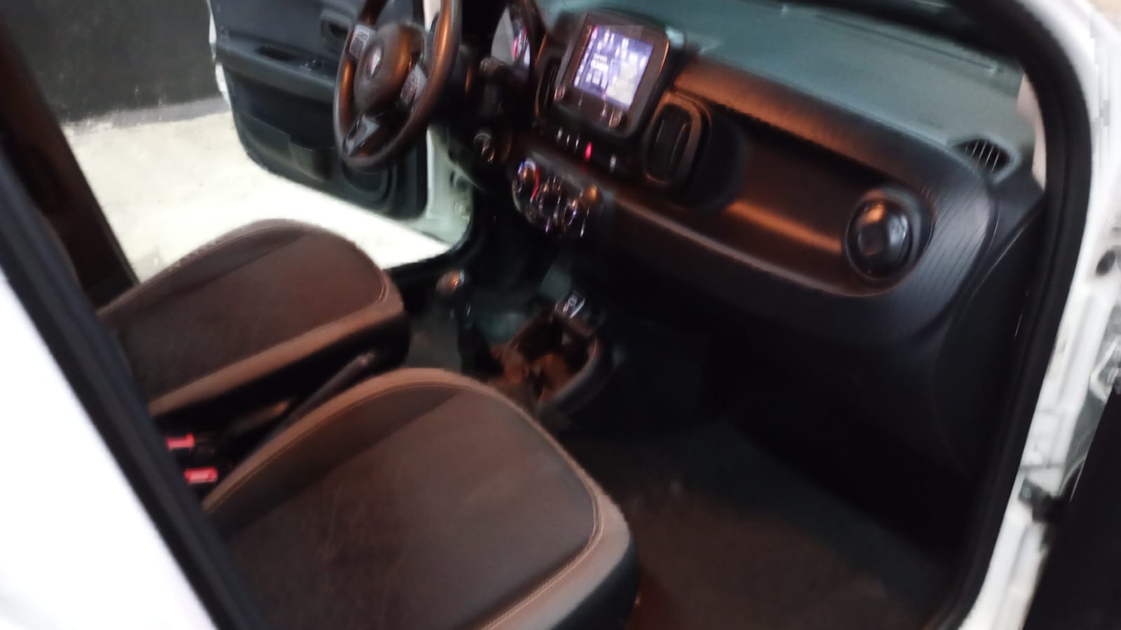 DM Multimarcas FIAT MOBI TREKKING 1.0 FLEX 2024