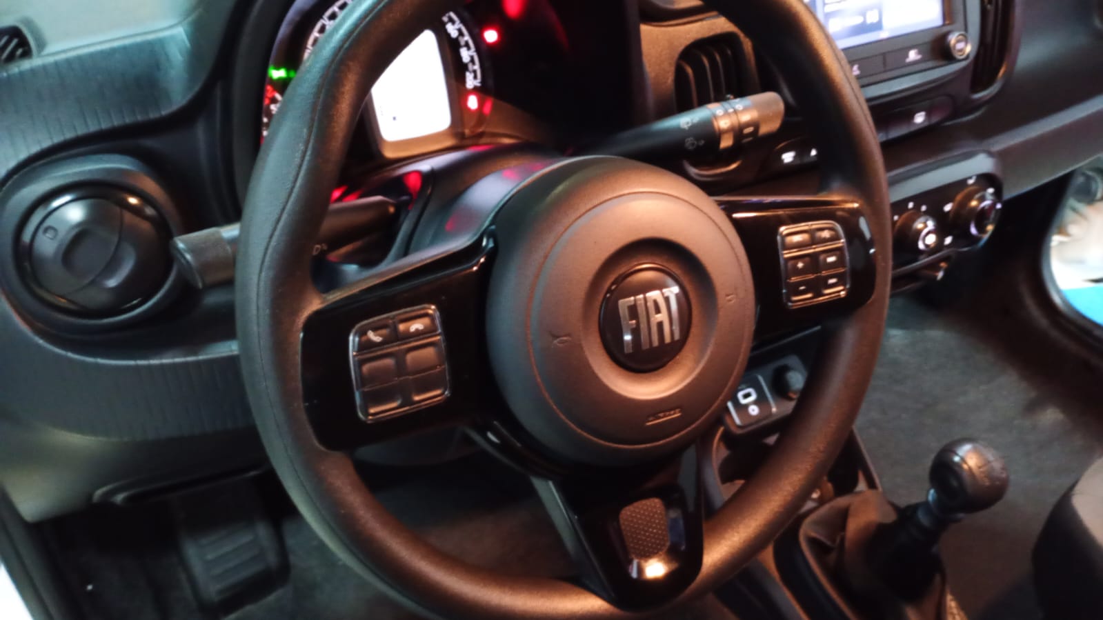 DM Multimarcas FIAT MOBI TREKKING 1.0 FLEX 2024