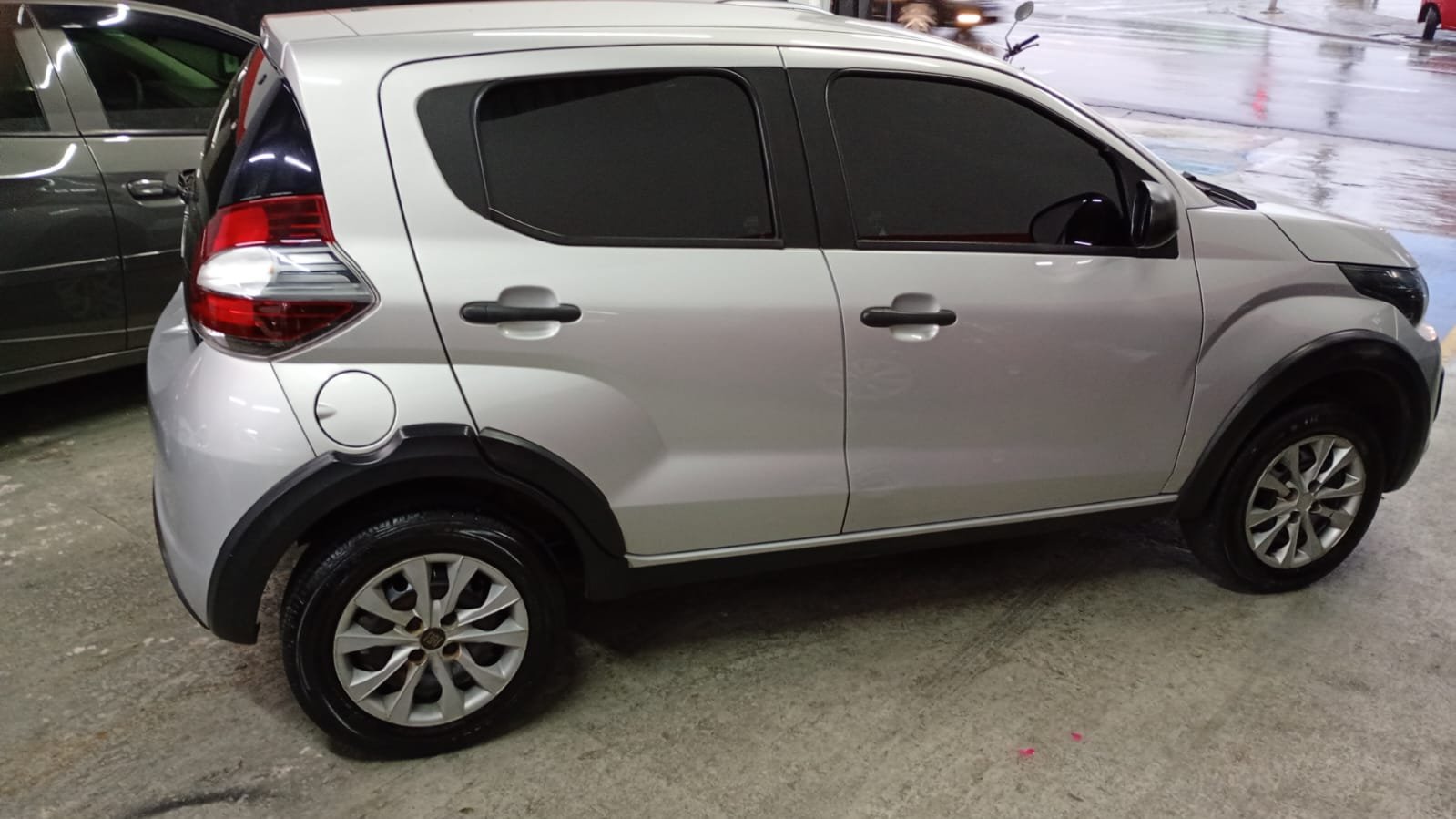 DM Multimarcas FIAT MOBI 1.0 EVO LIKE 2023