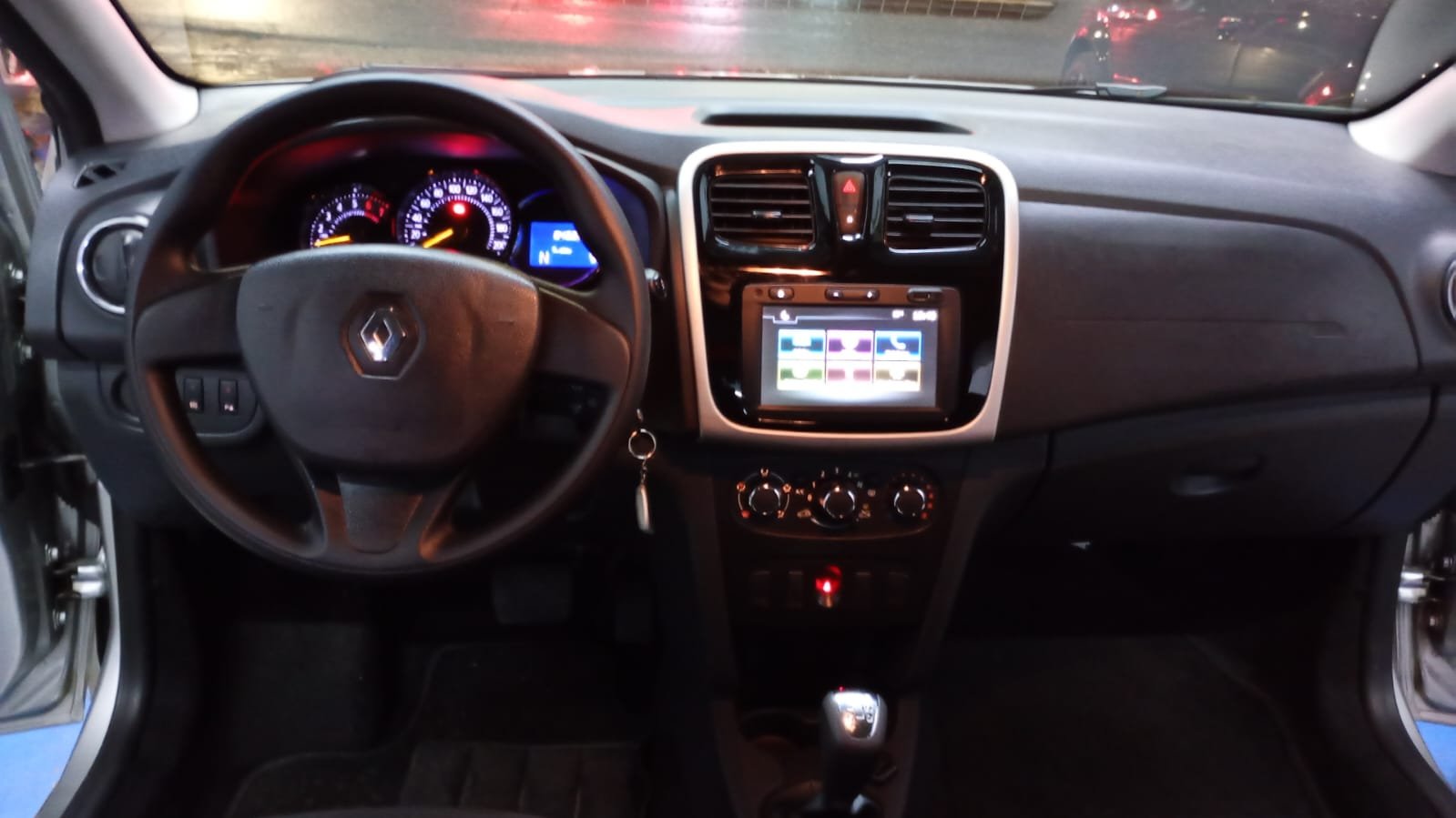DM Multimarcas RENAULT SANDERO DYNAMIQUE SCE EASY-R 2017