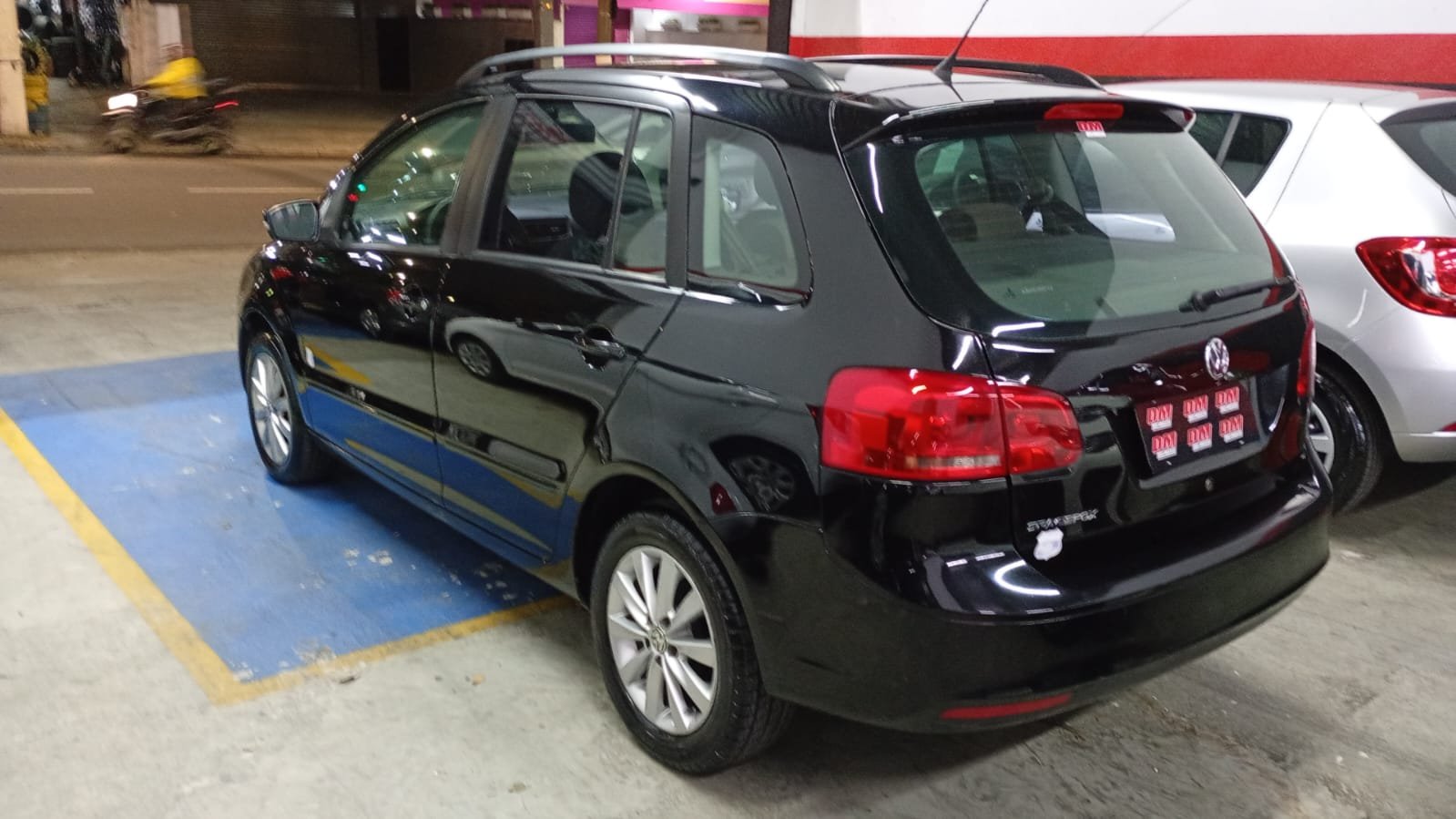 DM Multimarcas VOLKSWAGEN SPACEFOX 1.6 SPORT FLEX 2011