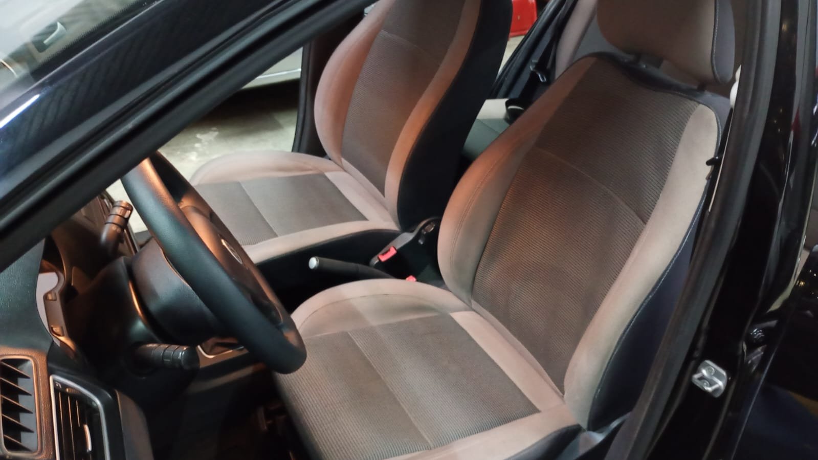 DM Multimarcas VOLKSWAGEN SPACEFOX 1.6 SPORT FLEX 2011