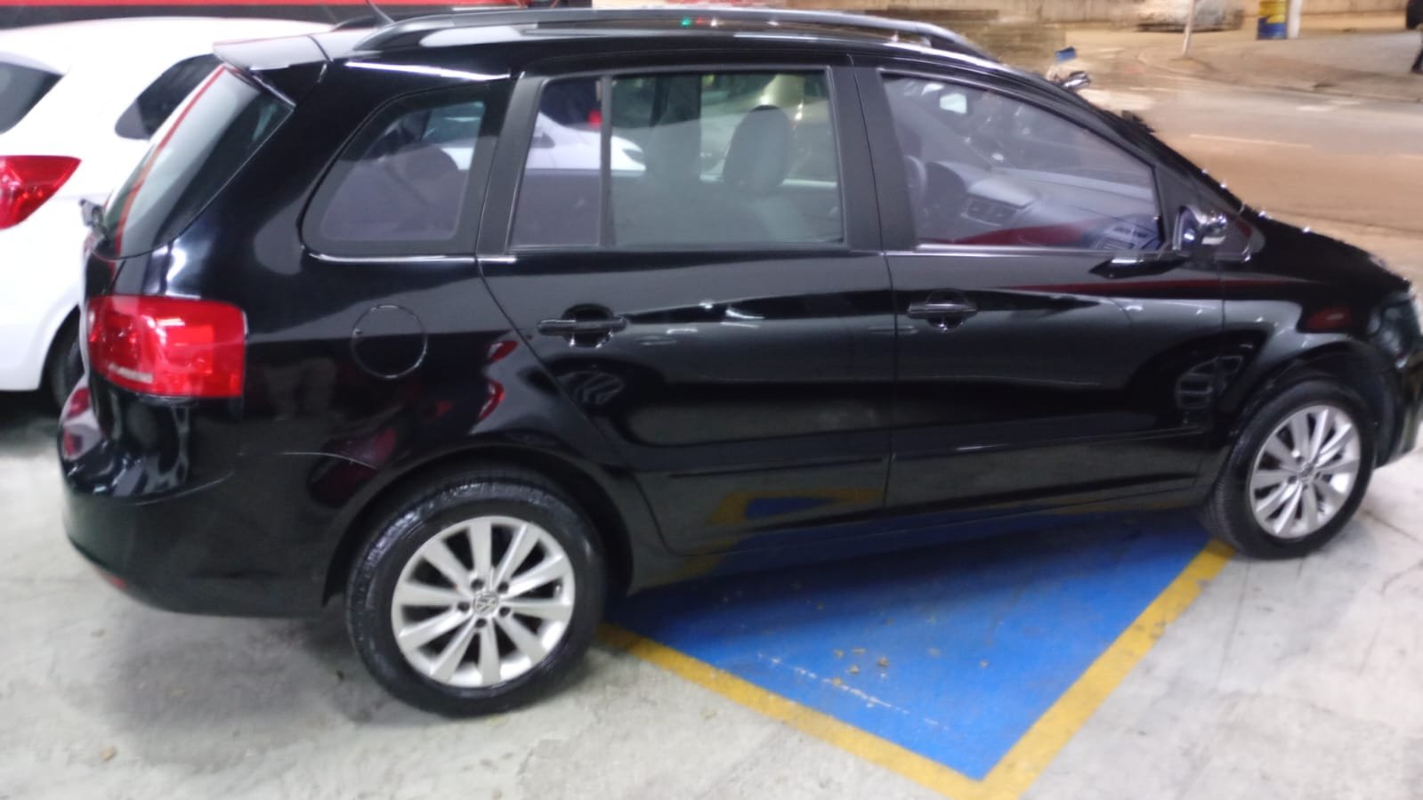 DM Multimarcas VOLKSWAGEN SPACEFOX 1.6 SPORT FLEX 2011