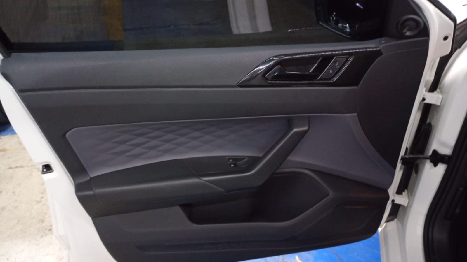DM Multimarcas VOLKSWAGEN POLO 1.0 TDI TRACK  FLEX 2025